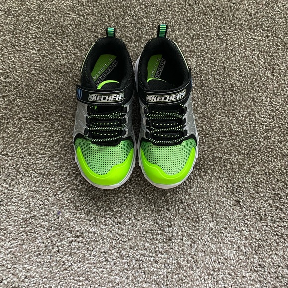 Skechers Other - Sketchers Kids Light up shoes